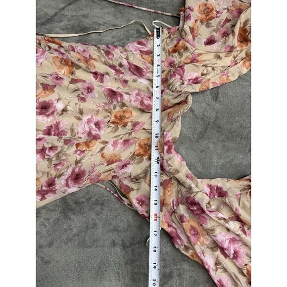 NWOT Sunday Soho Floral Boho Mini Dress with Open Back & Puff Sleeves sz S - Picture 11 of 15